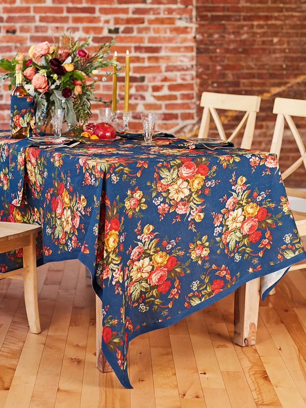April Cornell Tablecloths|Cassandra Ink Tablecloth, 54" x 90"