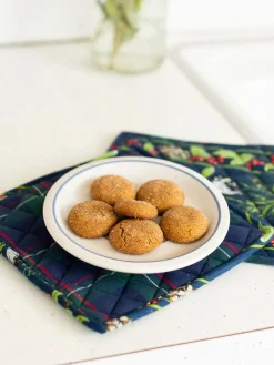 April Cornell Kitchen Tools|Chickadee Patchwork Potholder Set