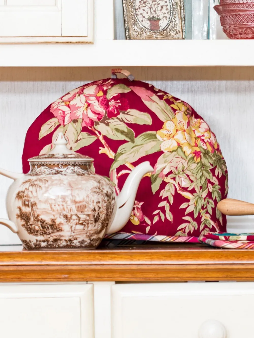 April Cornell Tea Cosies|Cranberry Patchwork Tea Cozy