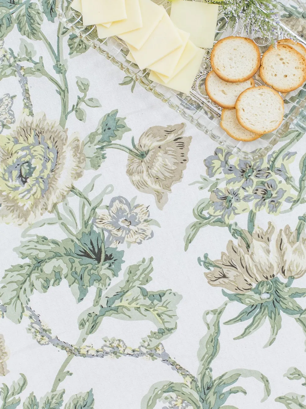 April Cornell Tablecloths|Lillian Ecru Tablecloth, 60" x 90"
