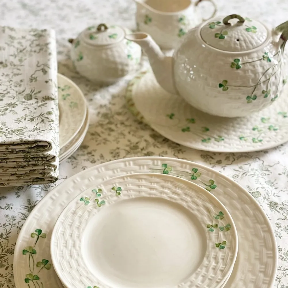 Belleek Belleek|Creamers & Sugar Bowls|Classic Shamrock Sugar Bowl
