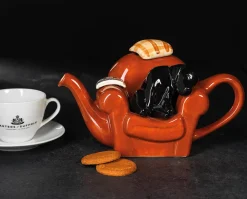 Teapots|Carters of Suffolk Armchair & Black Labrador Teapot