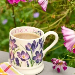 Emma Bridgewater Emma Bridgewater|Assorted Mugs|Flowers Crocus 1/2 Pint Mug