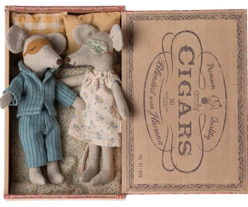 Maileg Maileg|Soft Toys|Mum & Dad Mice in Cigarbox