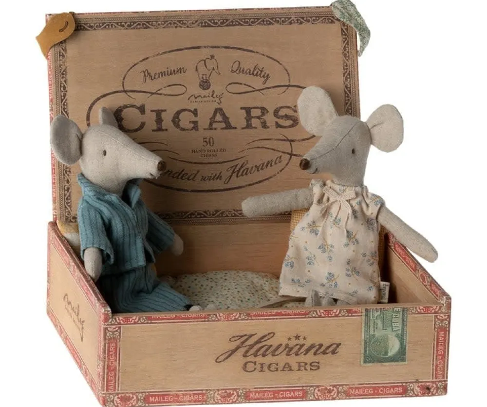 Maileg Maileg|Soft Toys|Mum & Dad Mice in Cigarbox