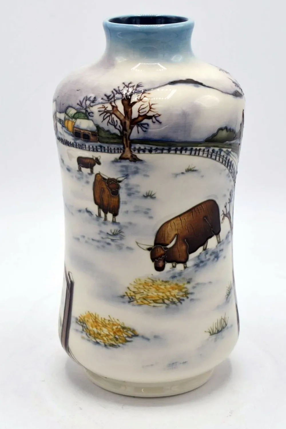 Moorcroft Pottery Vases|Moorcroft Pottery|Moorcroft Winter Feed Vase