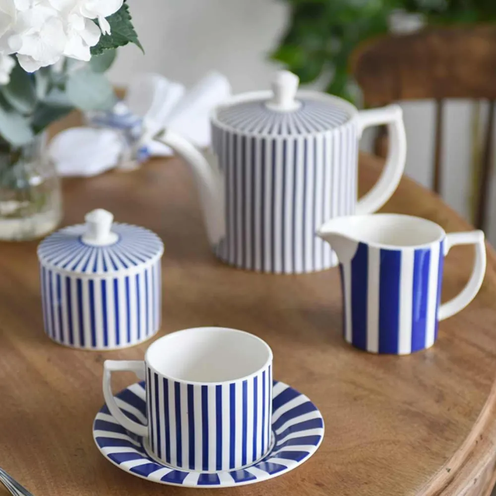 Spode Creamers & Sugar Bowls|Blue Italian Steccato Covered Sugar Bowl