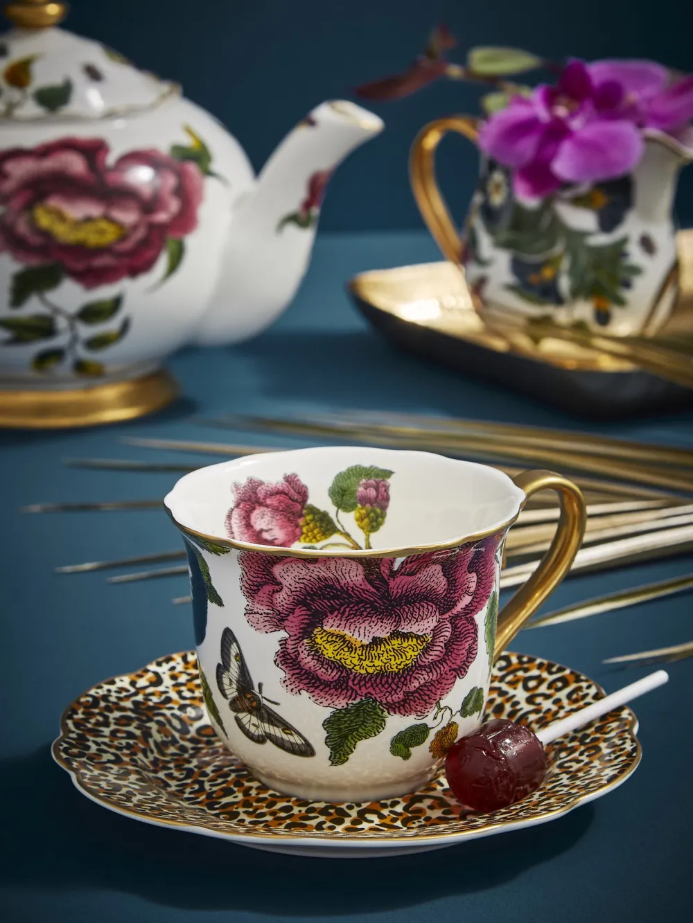 Spode Teacups & Saucers|Creatures of Curiosity White & Leopard Fluted Teacup & Saucer