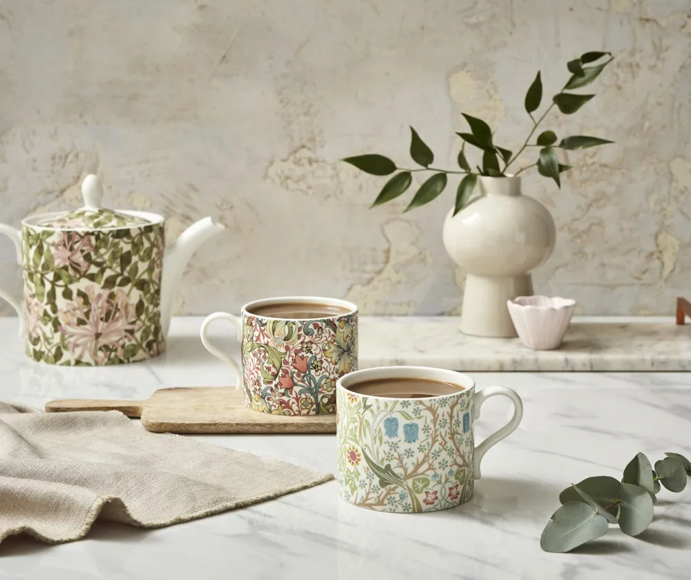 Spode Assorted Mugs|Morris & Co. Set of 2 Mugs (Blackthorn and Golden Lily)