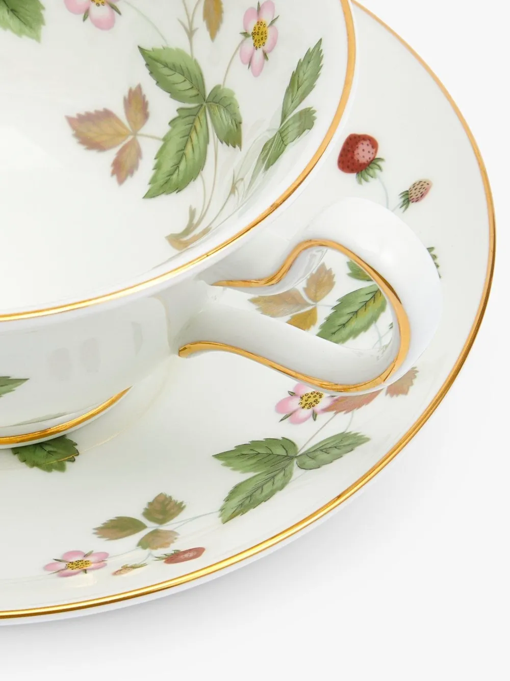 Wedgwood Teacups & Saucers|Wild Strawberry Peony Teacup & Saucer