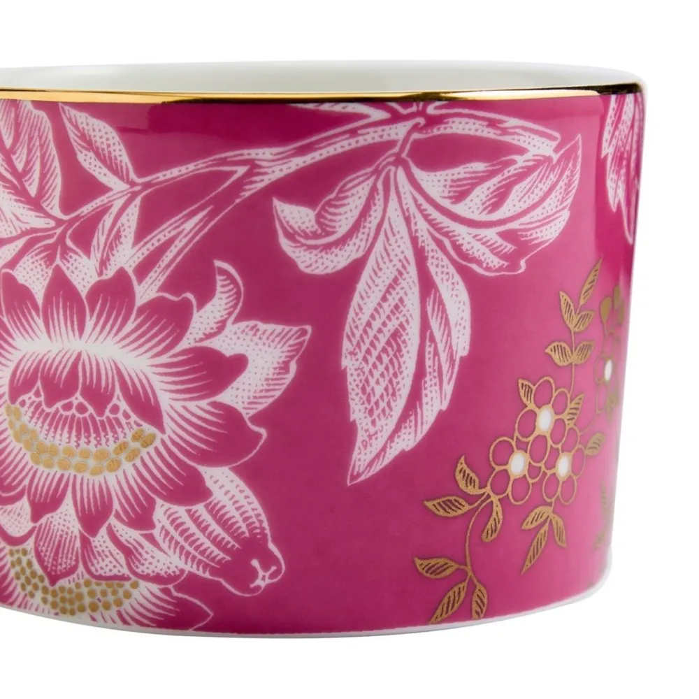 Wedgwood Teacups & Saucers|Wonderlust Pink Tonquin Teacup & Saucer